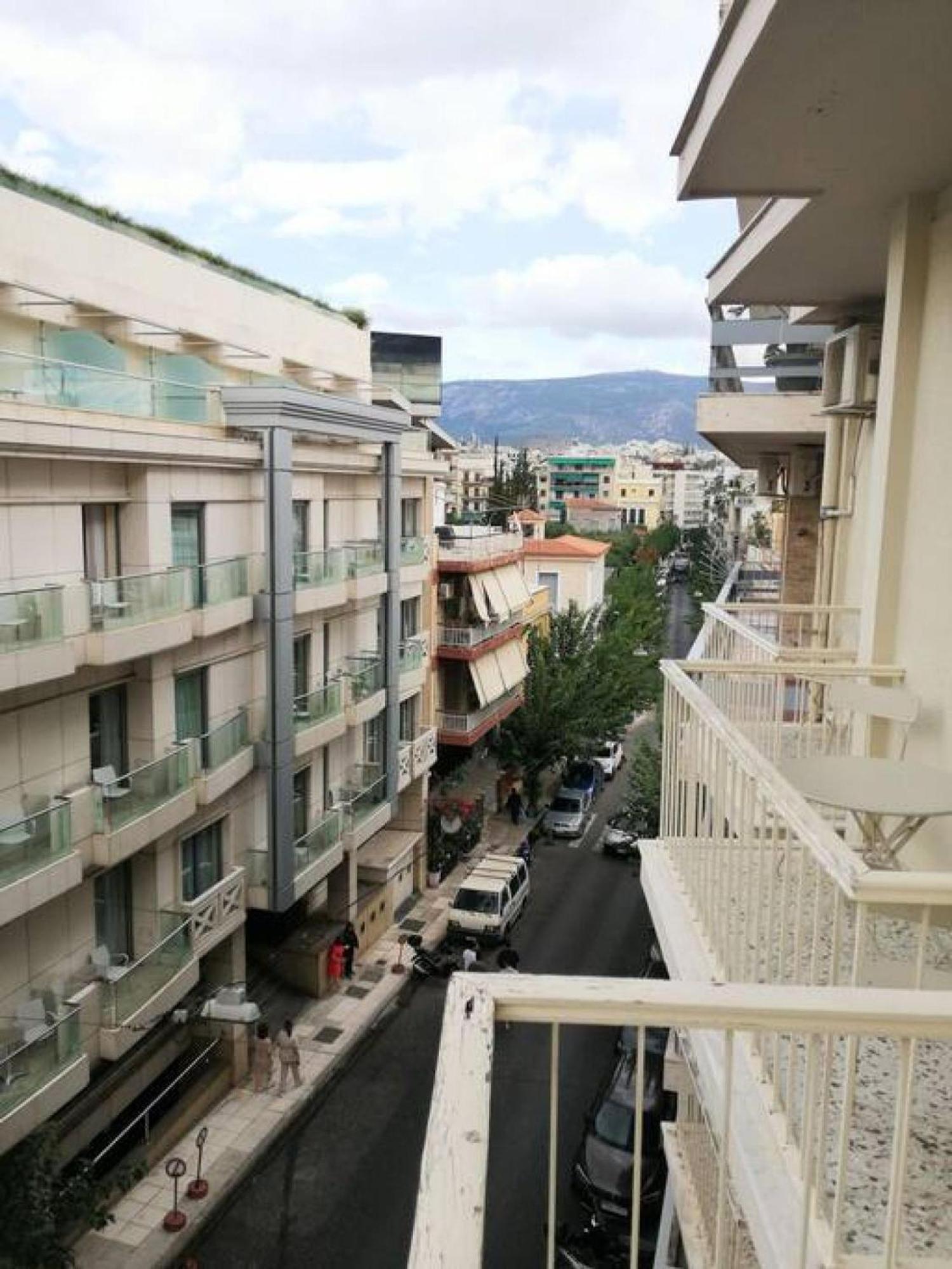 Elegant Apartment In Acropolis Atenas Exterior foto