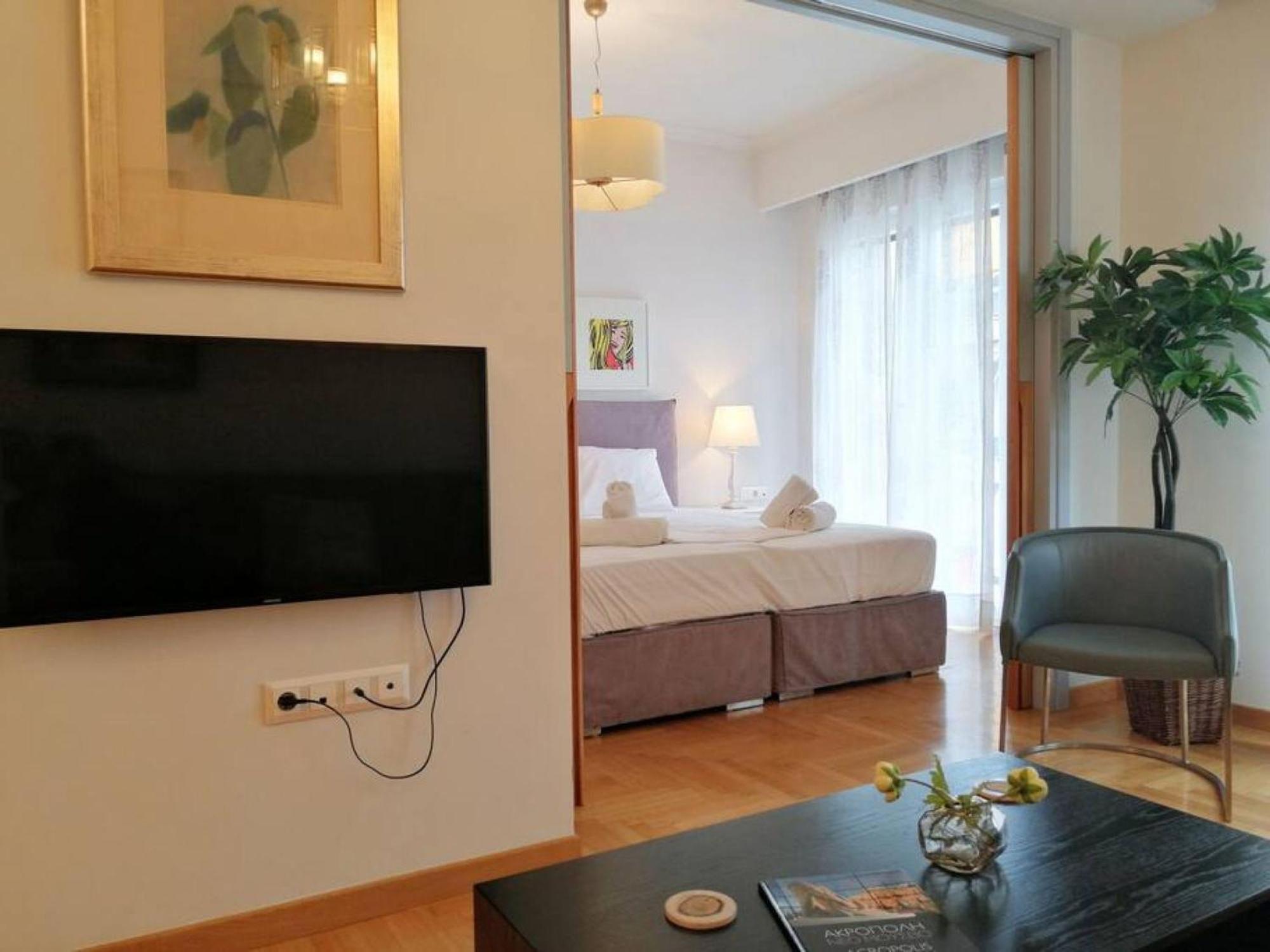 Elegant Apartment In Acropolis Atenas Exterior foto